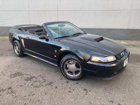 FORD MUSTANG GT Convertible 3.8 V6