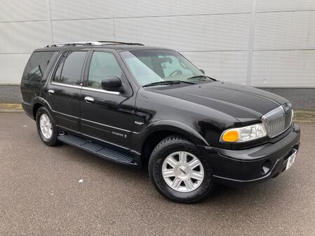 LINCOLN NAVIGATOR 5.4 V8